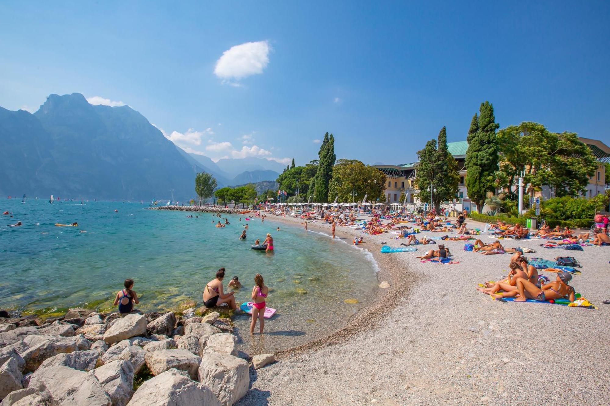 Residenza Rocca Del Lago - Happy Rentals Рива-дель-Гарда Экстерьер фото